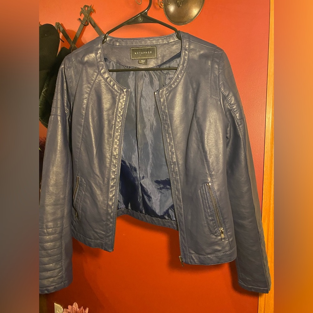 Metaphor faux leather jacket size small in purple